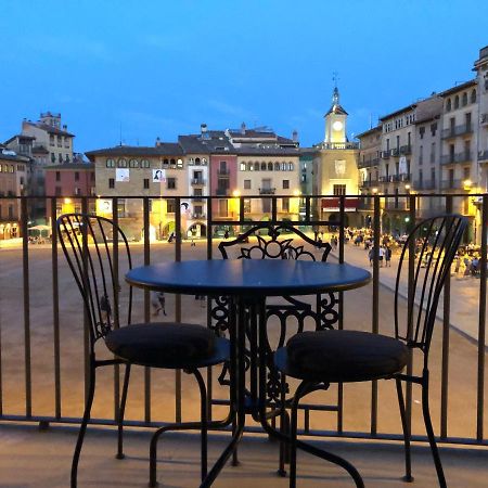 Apartaments Vicus 3 Con Vistas A La Plaza Mayor De Vic Exteriér fotografie