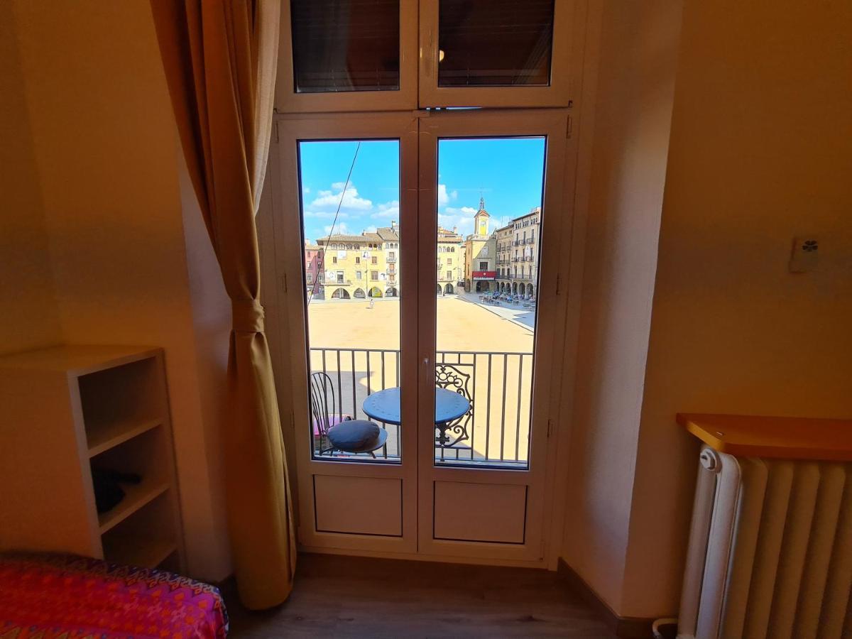 Apartaments Vicus 3 Con Vistas A La Plaza Mayor De Vic Exteriér fotografie